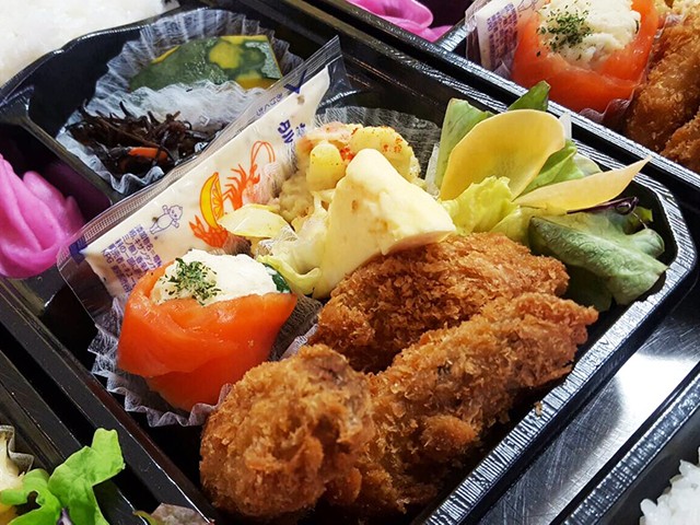 今が旬のカキフライ！沢山めしあがれ♪